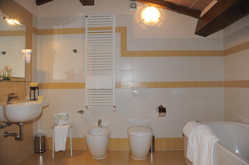 Hotel Plazza Porcari Exterior photo
